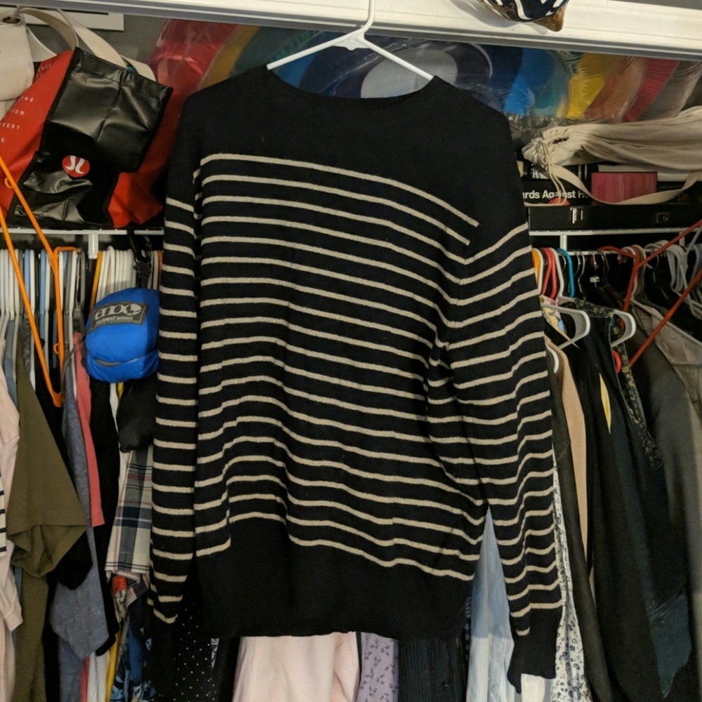 Striped Cewneck sweater